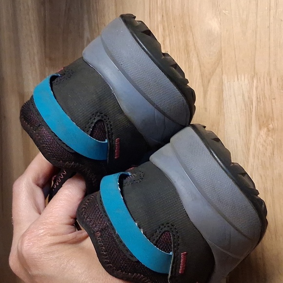 The North Face Womens Trail Escape Edge Black Shoes Sneakers Size 9 - Picture 4 of 7